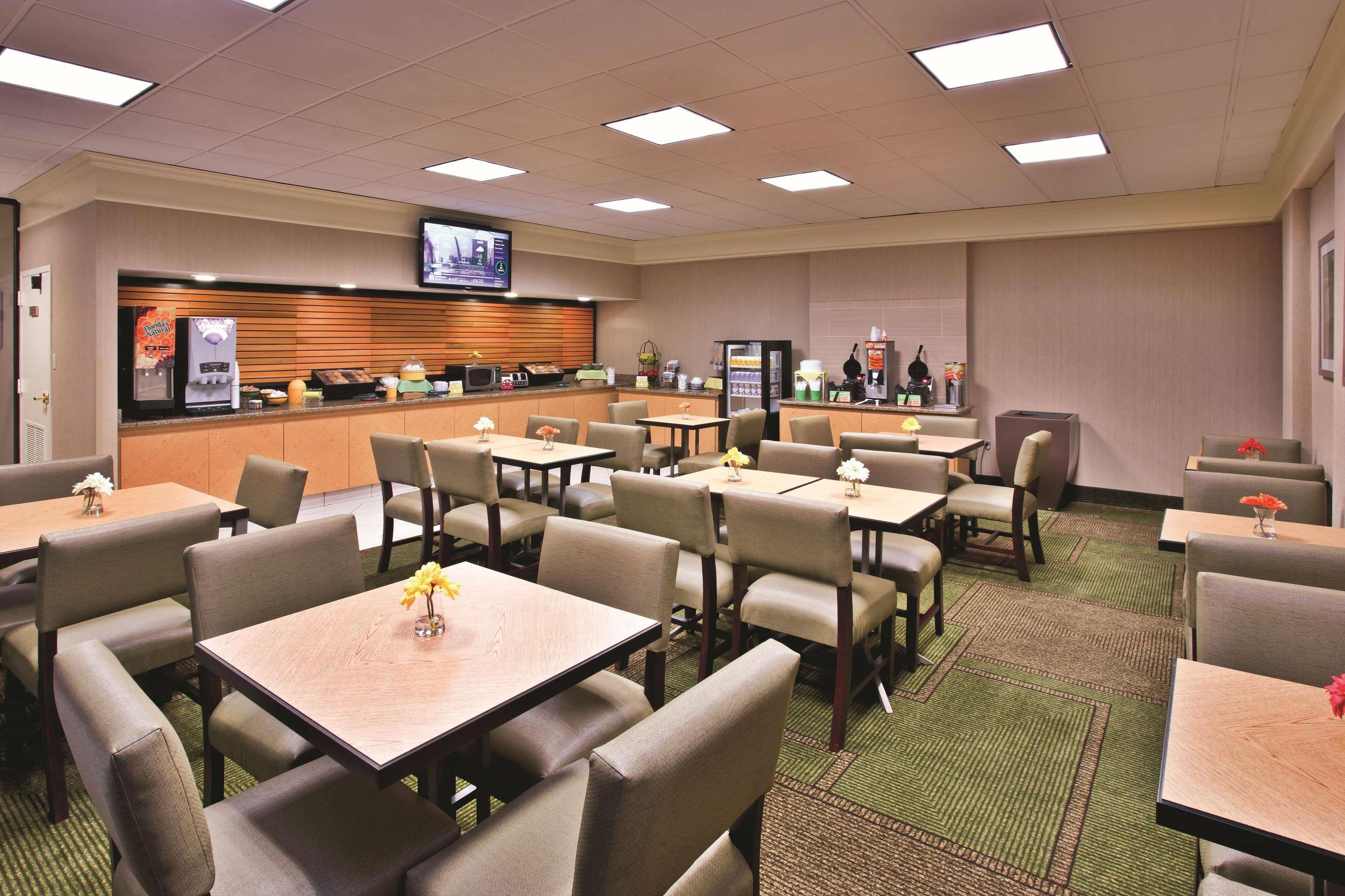 La Quinta Inn & Suites By Wyndham Kingsport Tricities Airport Exteriér fotografie